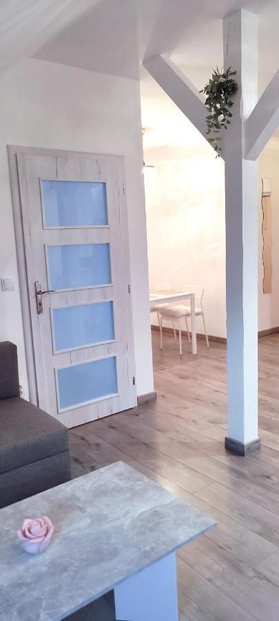 Apartman - Cafe Princ Pod Hradem Wifi, Klima Šternberk Exteriör bild