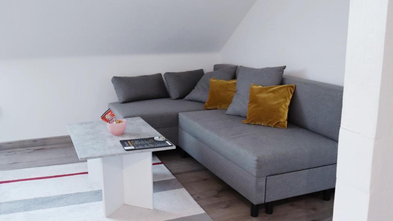 Apartman - Cafe Princ Pod Hradem Wifi, Klima Šternberk Exteriör bild