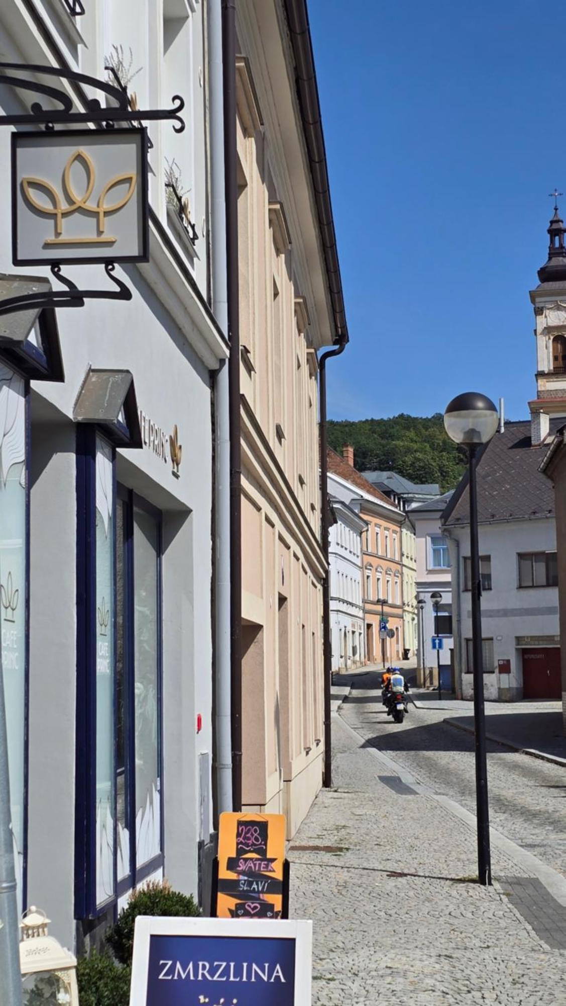 Apartman - Cafe Princ Pod Hradem Wifi, Klima Šternberk Exteriör bild